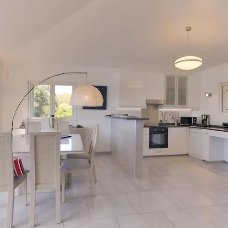 Padulaccia By Pinarello Services * Pinarellu