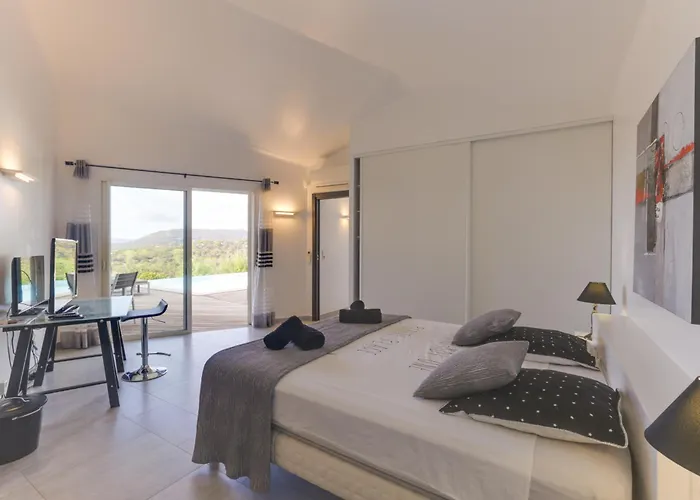 Padulaccia By Pinarello Services Vila Pinarellu